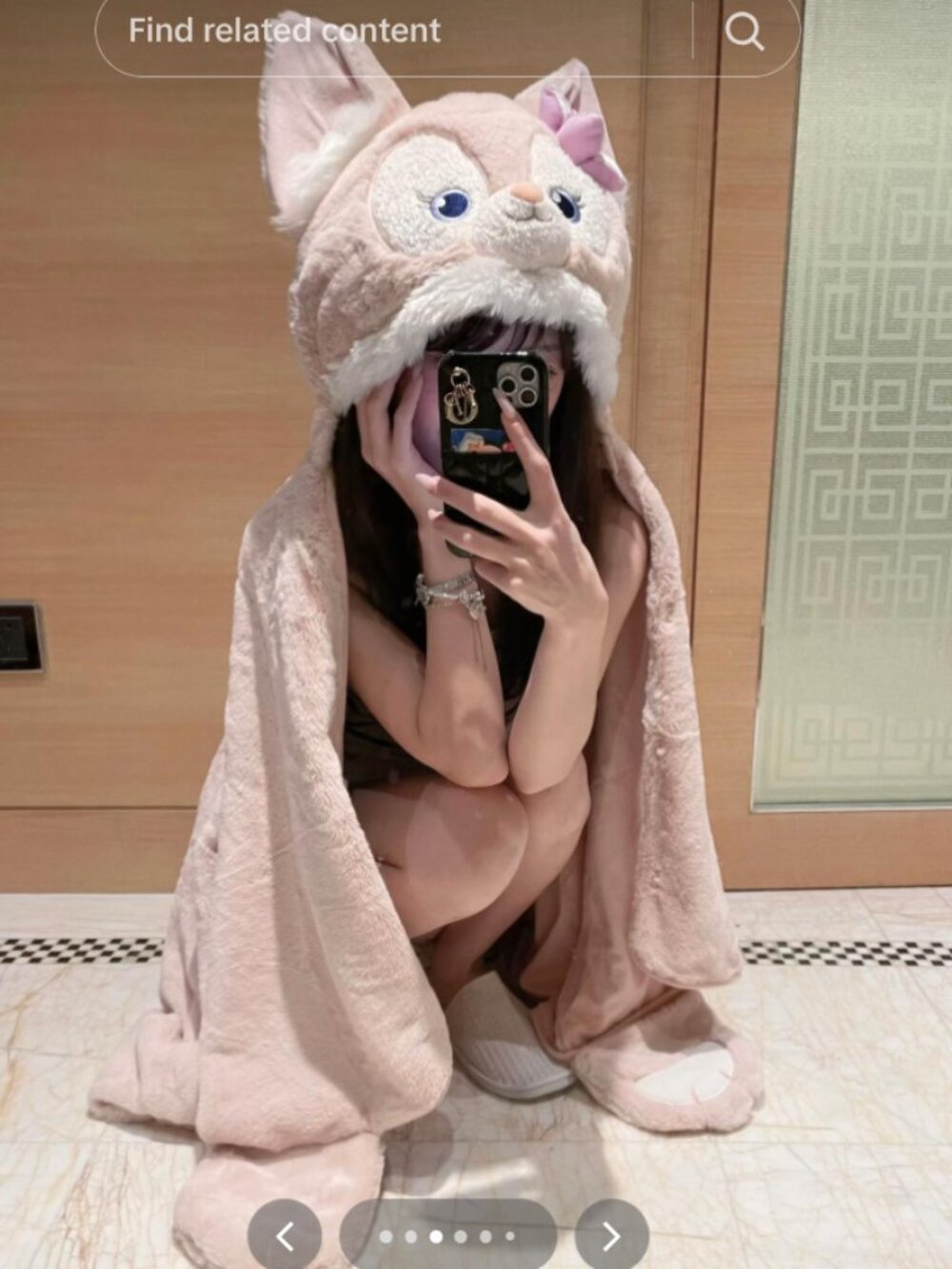 Authentic Disney LinaBell Hooded Wearable Plush Blanket Poncho Pillow EUC!!